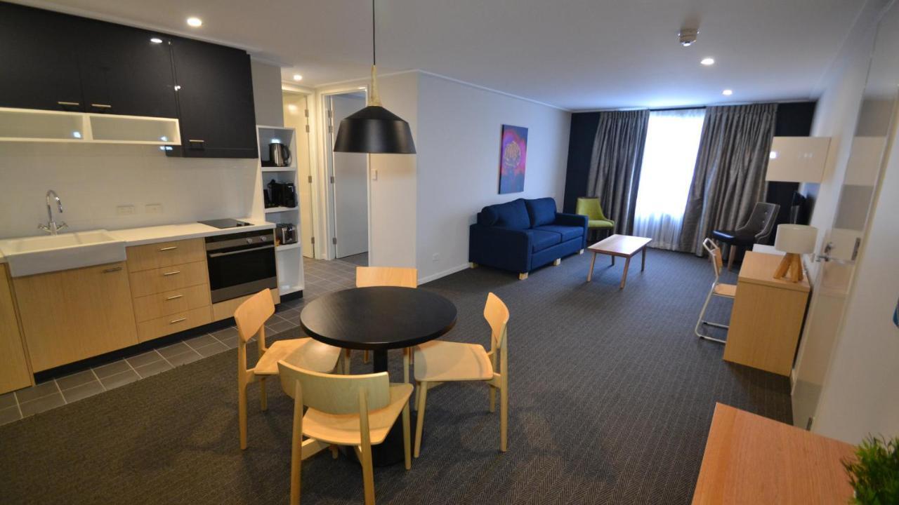 The Astor Suites Goulburn Eksteriør billede